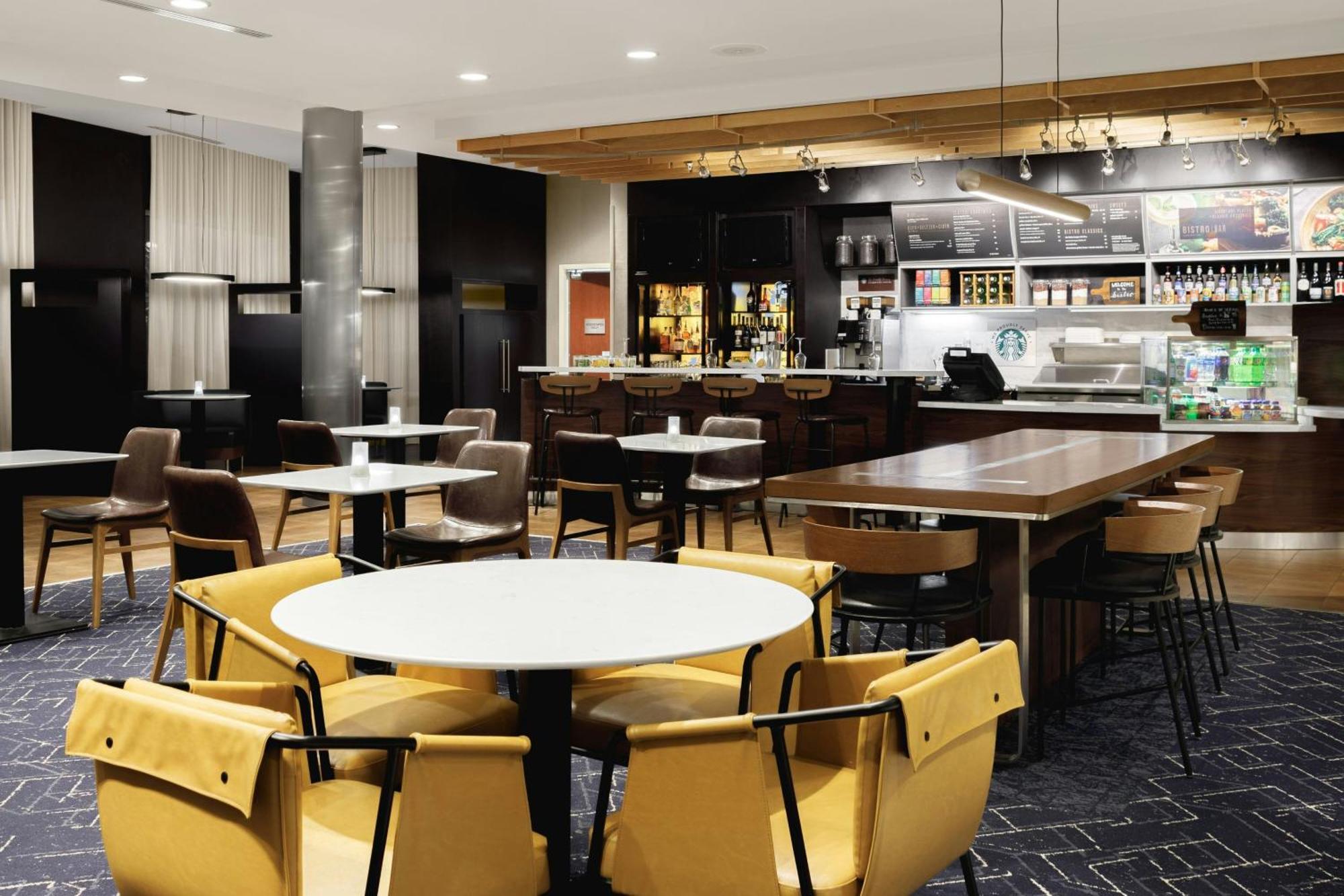 Courtyard By Marriott Boone Hotel Exterior photo